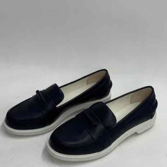 Tory Burch Black Leather Slip-On Loafers, size 8 1/2 - Picture 3 of 10